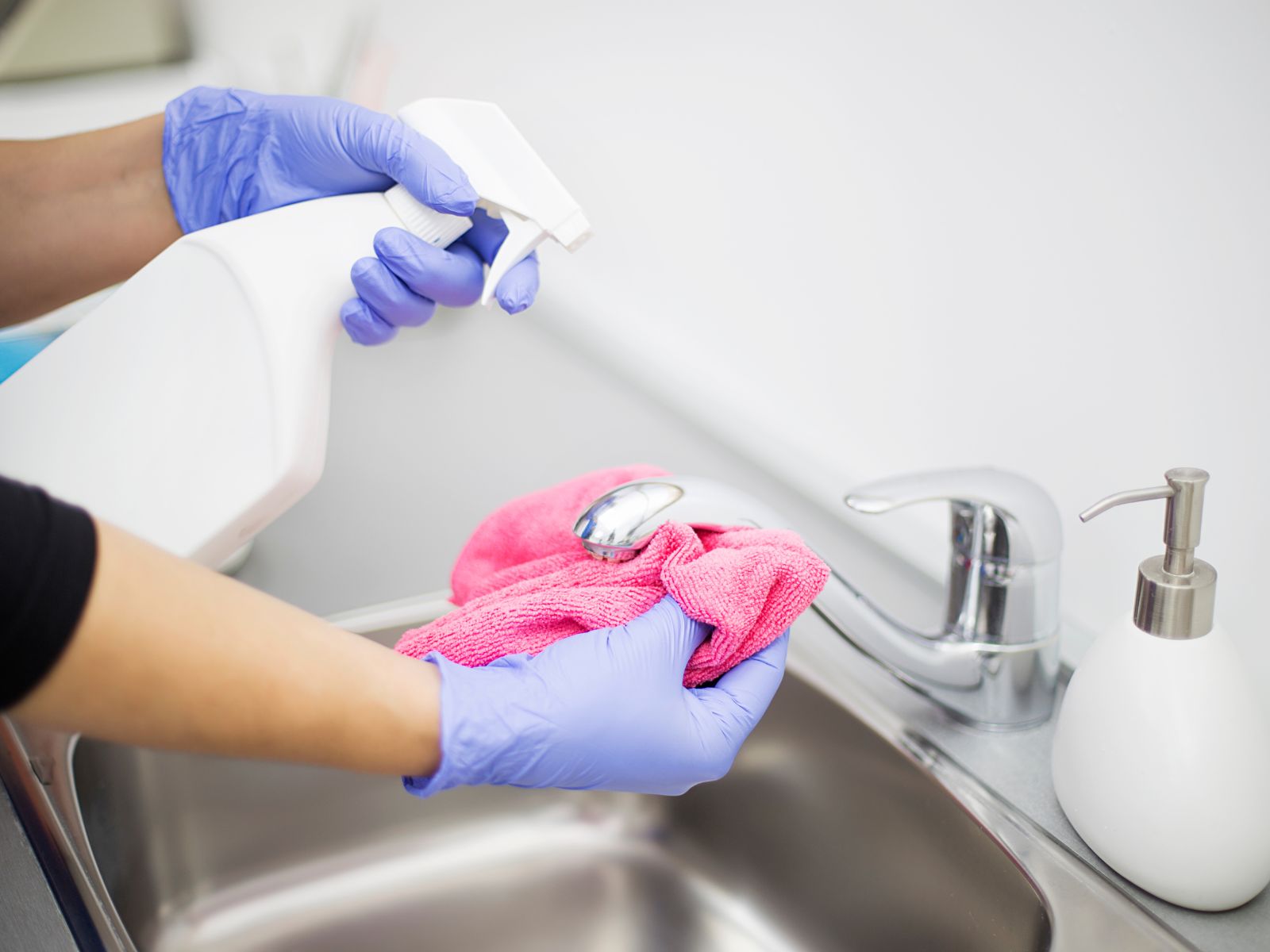 Quick and Easy Online Booking for Cleaning Services  